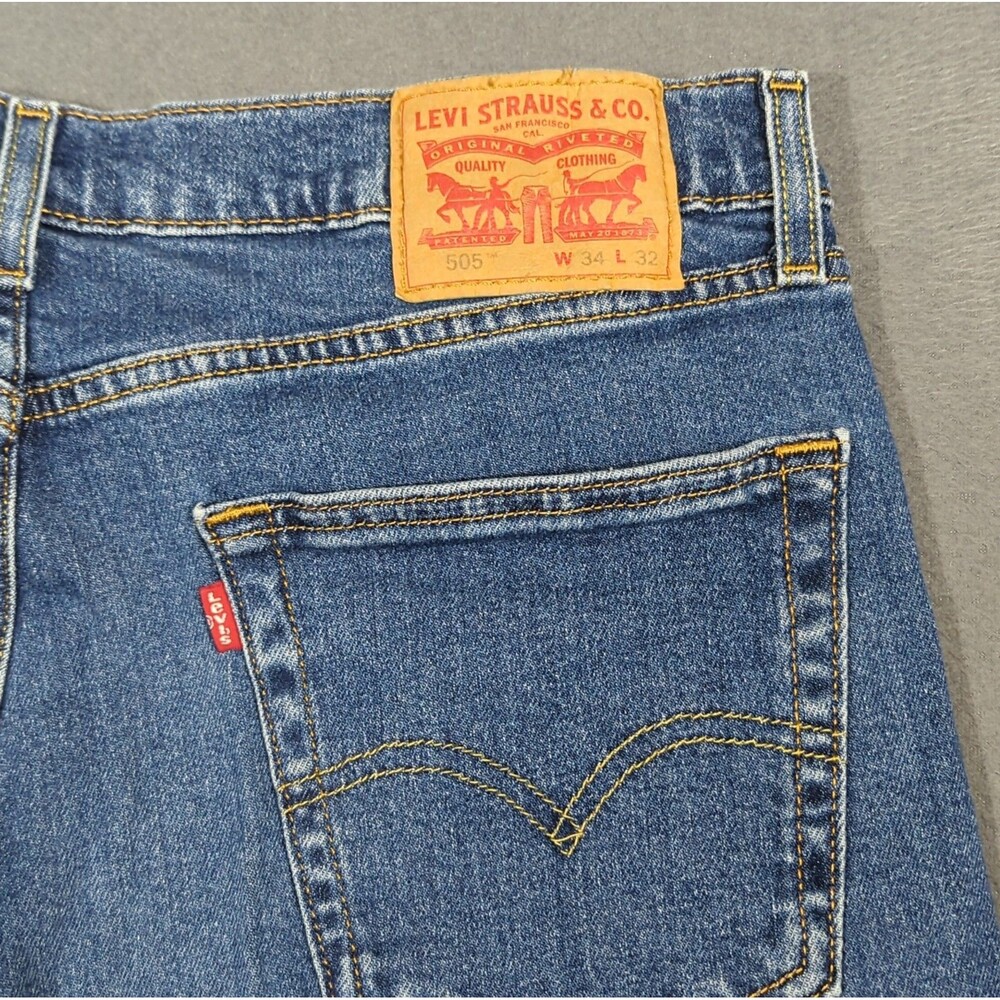 Levi's Jeans Men's 34x32 Fits 33x31 Blue 505 Regular Fit Straight Leg Denim